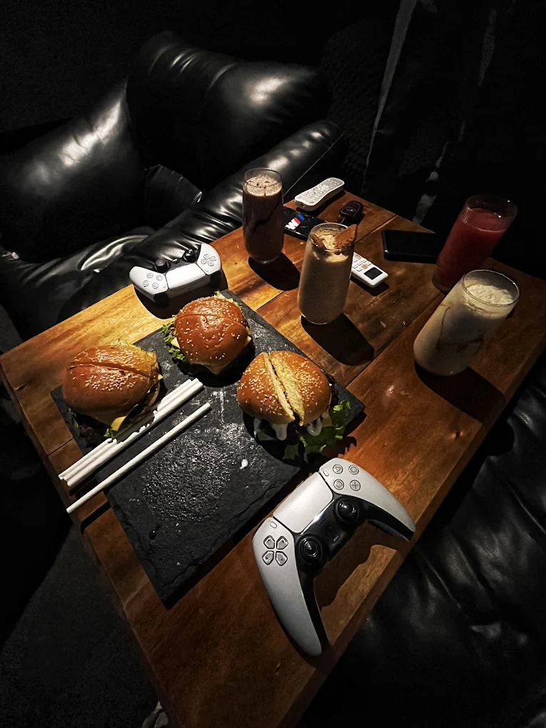 PS5 gaming zone setup at Malibu Club Café, the best gaming café in Trivandrum